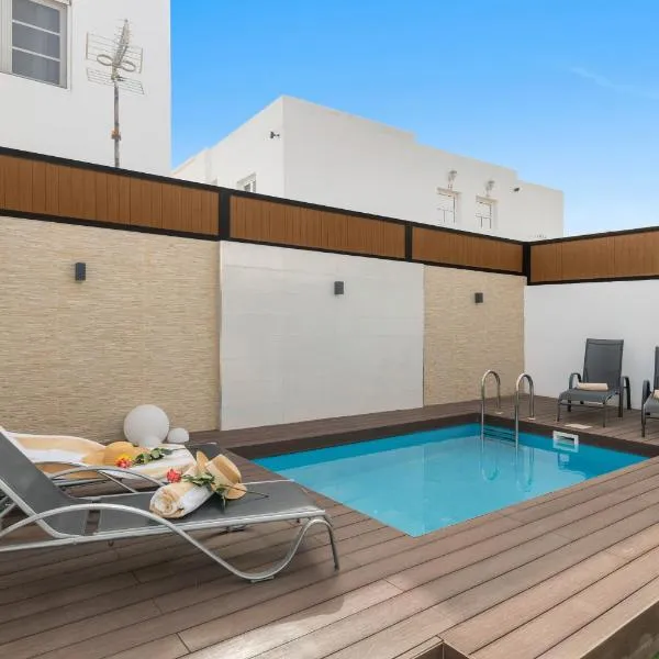 Villa Berkana De Lujo Con Piscina, hotel em Playa Honda