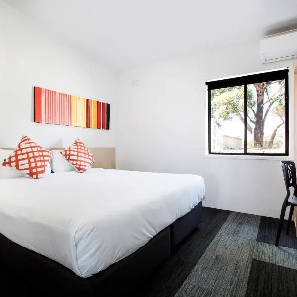 Villawood Hotel, hotel Villawood városában