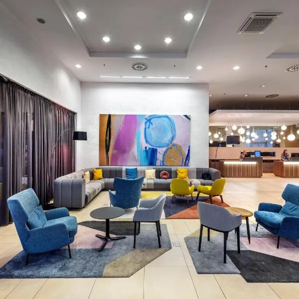 Courtyard by Marriott Prague Airport, hotel di Praha