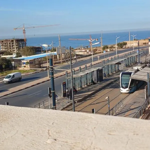 F3 vue sur la mere, hotel in Mostaganem