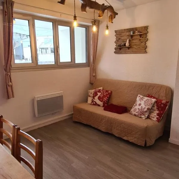 Appartement chaleureux, Gourette Pied des pistes - 6 personnes, hotel in Gourette