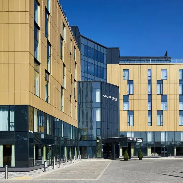 Viesnīca Courtyard by Marriott London Heathrow Airport Hilingdonā