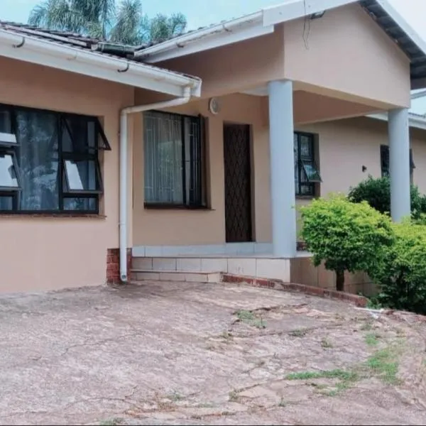 ONE4U BnB, hotel in Empangeni