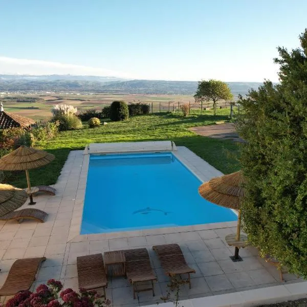 Domaine des Étoiles - Gîtes, hotel en Gillonnay