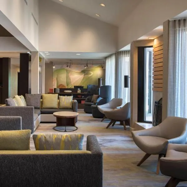 Courtyard by Marriott Boston Norwood/Canton, hotel in Norwood