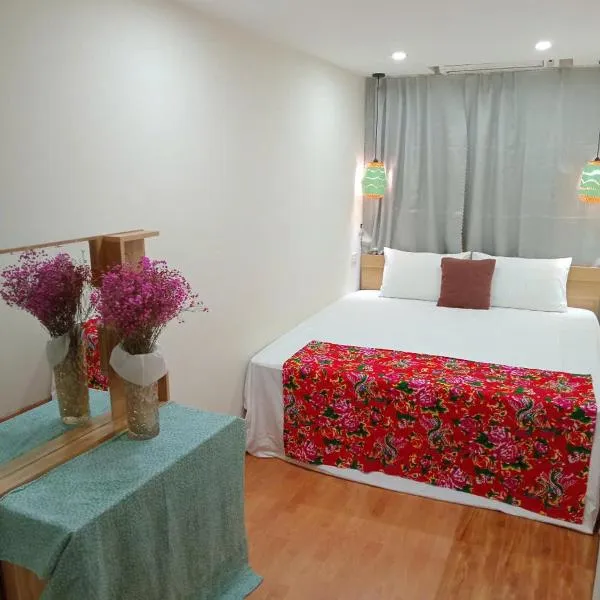 Luna travel, Hotel in Hanoi