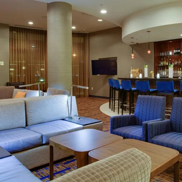 Courtyard Republic Airport Long Island/Farmingdale, hotel v destinaci Farmingdale