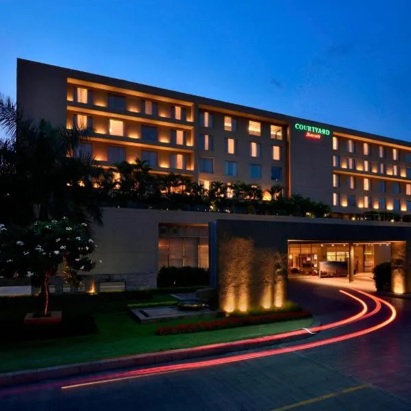 Courtyard by Marriott Pune Hinjewadi, hótel í Pune