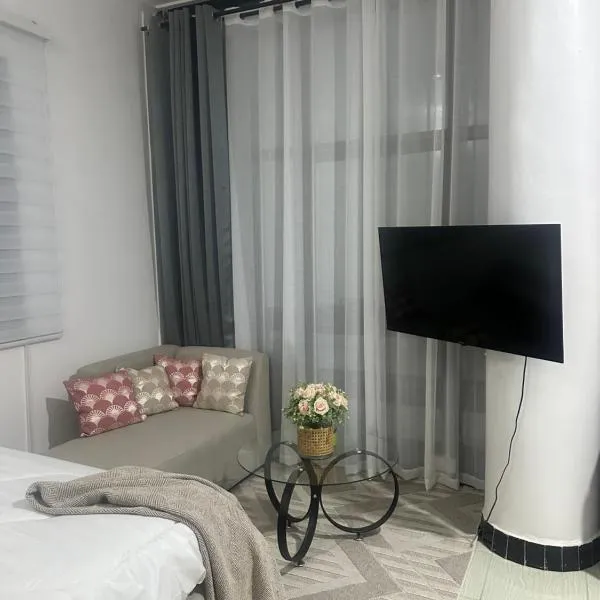 Urban Studio Room, hotel in Dar es Salaam