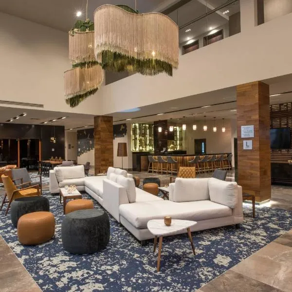 Courtyard by Marriott San Luis Potosi, Los Lagos, מלון בסן לואיס פוטוסי