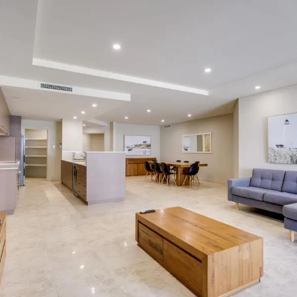 Casa Di Marco Polo, ξενοδοχείο σε Mandurah