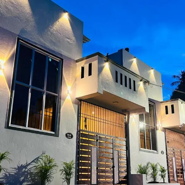 THE ELEGANT VILLA WITH KITCHEN, Opp to Mangrove Boating - JR Groups, ξενοδοχείο σε Ποντισερί