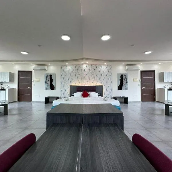 Le Six Hotel And Resort: Batroun şehrinde bir otel