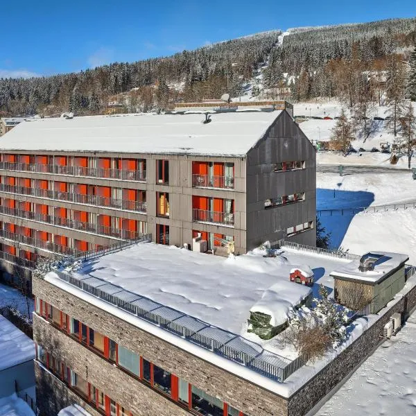 Omnia Hotel Relax & Wellness, ξενοδοχείο σε Janske Lazne