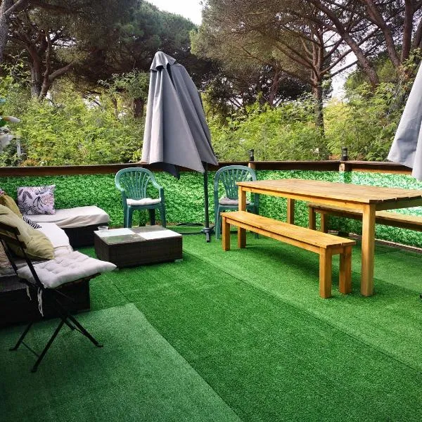 Mobil-Home à louer dans le golfe de Saint-Tropez、ガッサンのホテル