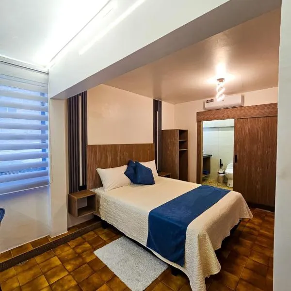 Plaza Lobos Suites Habitación, hotel in San Cristobal