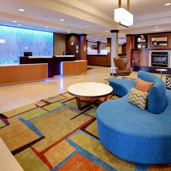 Fairfield Inn & Suites by Marriott Wausau, hôtel à Weston