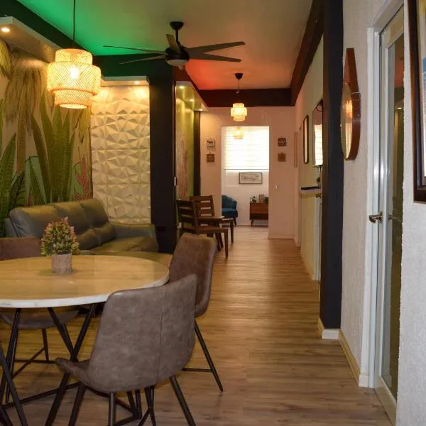 VSS Tropical Oasis in Arecibo - Modern Comfort & Island Vibes, ξενοδοχείο σε Αρεσίμπο