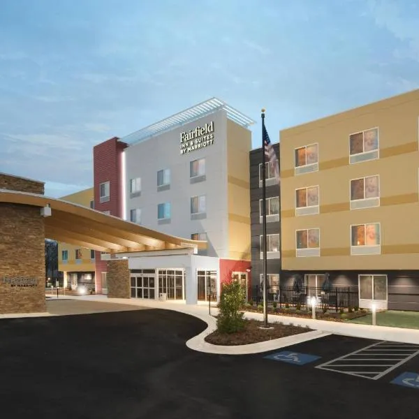 Fairfield Inn & Suites by Marriott El Dorado, hotel in El Dorado