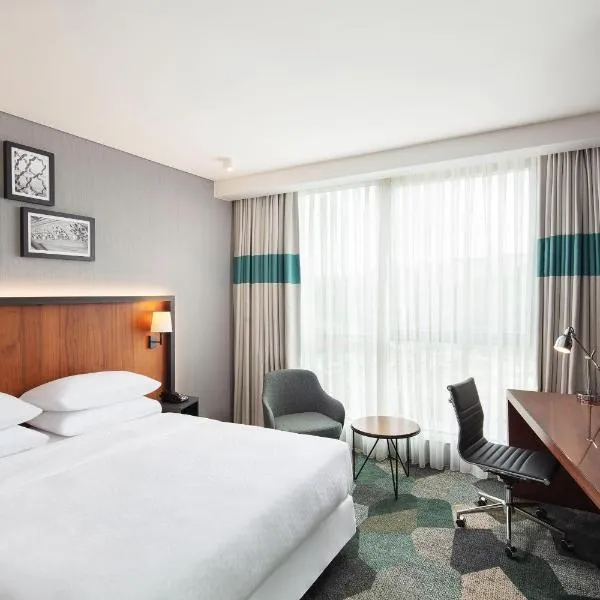 Four Points by Sheraton Istanbul Kagithane, отель в Стамбуле