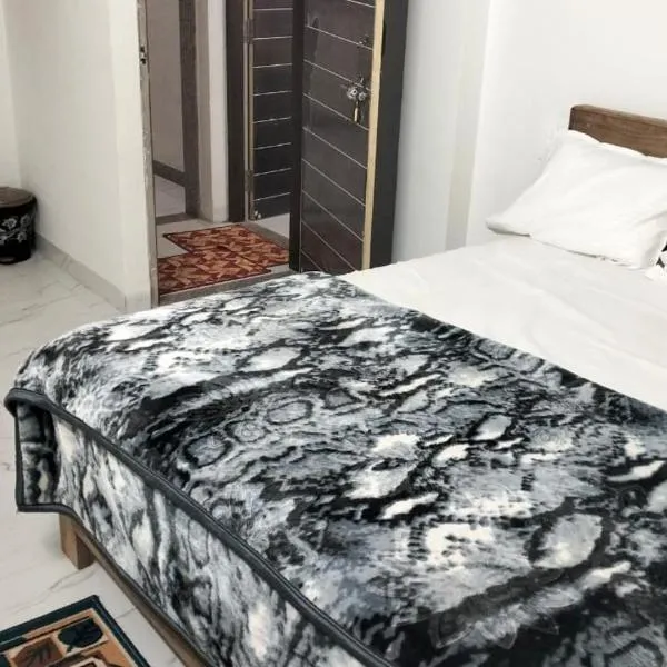 ERA HomeStay, hotel in Pachmarhī