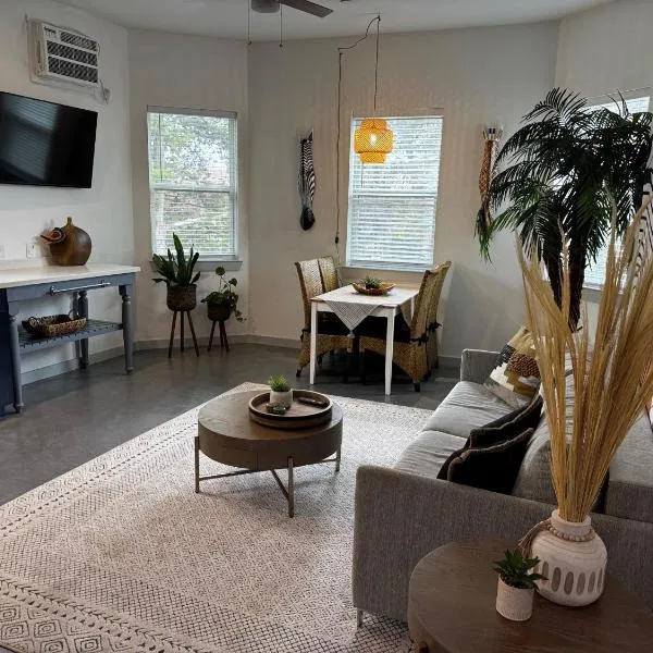 Elizabeth Manor in Downtown Huntsville, hotel in Huntsville