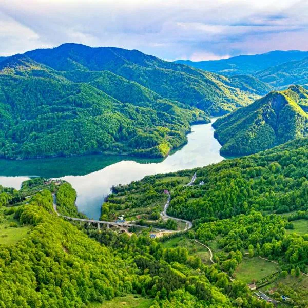 Yabbadabbadoo, hotel in Siriu