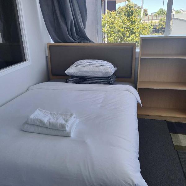 4 Beds including 1 Double Bed, 1 Single Beds, 2 Double Sofa Beds, Suite 2, 37 Totara Avenue, New Lynn, Auckland