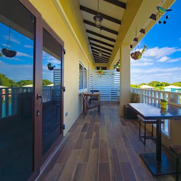 Louis' Apartments, hotel sa Placencia Village