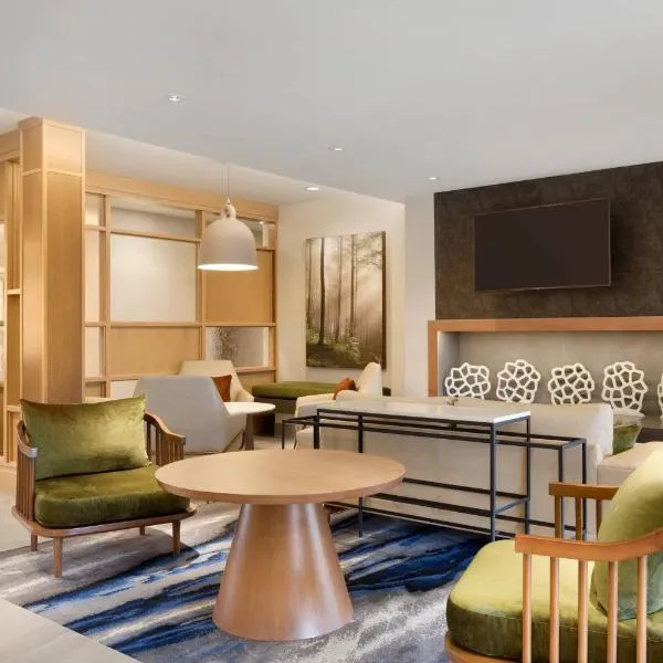 Fairfield by Marriott Inn & Suites Boulder Longmont, hotel in Longmont