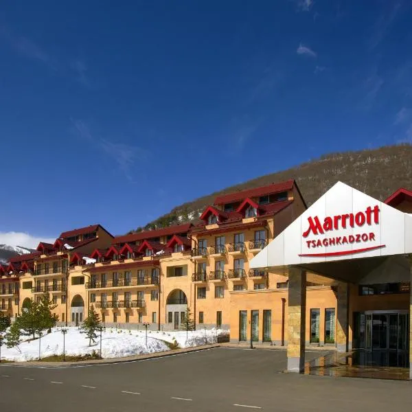 Tsaghkadzor Marriott Hotel: Tsaghkadzor şehrinde bir otel