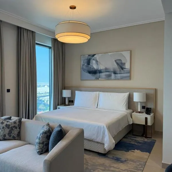 Address Residence Marassi Vista-studio, готель у місті Amwaj Island