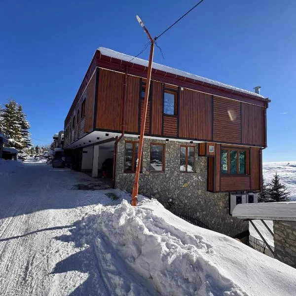 Casa Leone Hotel&Restaurant, hotel in Popova Shapka