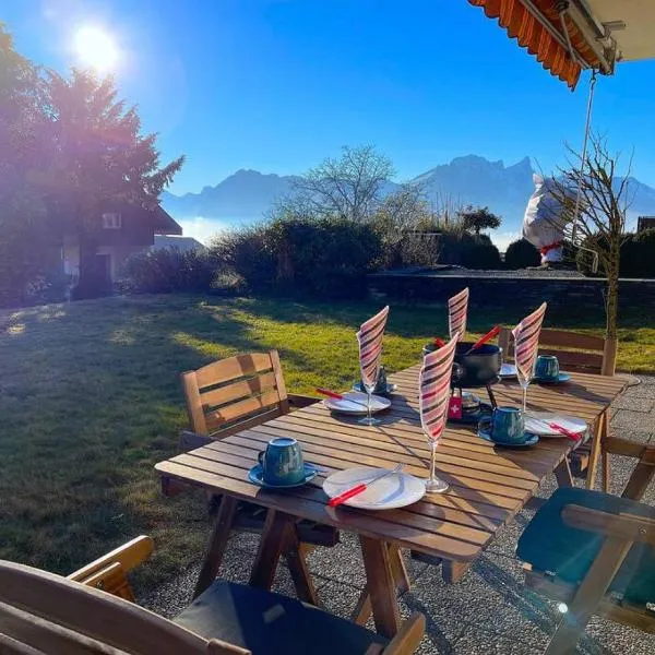 SwissHut Stunning Views Alps - Apart. Aeschlen Down, hotel in Sigriswil