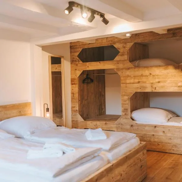 Ferienhaus Winterberg für 10 mit Garten und Grill, hotel i Winterberg