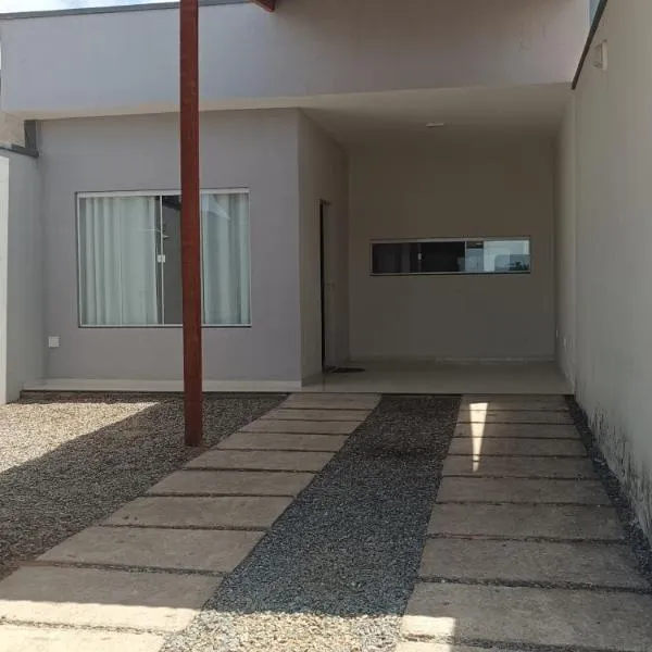 casa inteira em São Benedito de 3 quartos, hotel in São Benedito