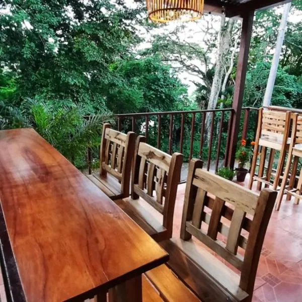 La Casa de Leo - Hostal, Restaurante y Artesania local, ξενοδοχείο σε San Juan de Oriente