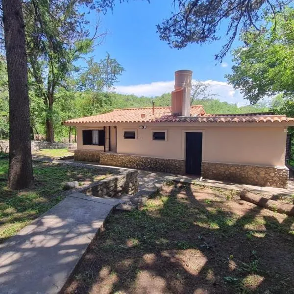 Chalet Serrano Molinari Cosquín、Molinariのホテル