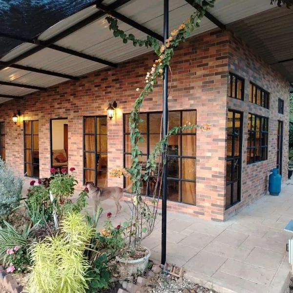 Wabi-Sabi House, hotel in Aguazul