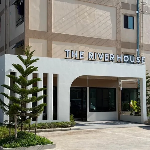 theriverhouse، فندق في Ban Muang Nga