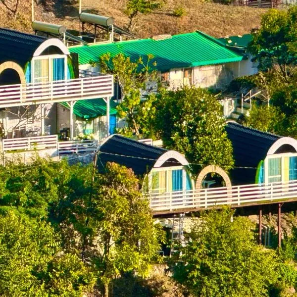 White Tara Healing And Art Retreat, hotel in Dehradun