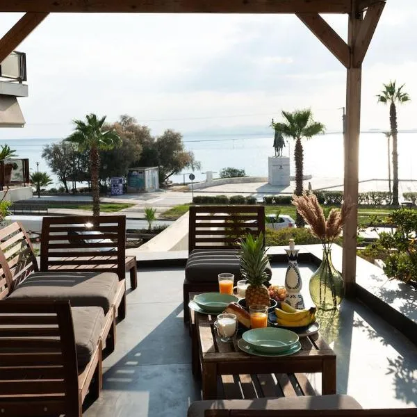 Zeus2 Beach Front Apartment, 3BR, ξενοδοχείο στην Αθήνα