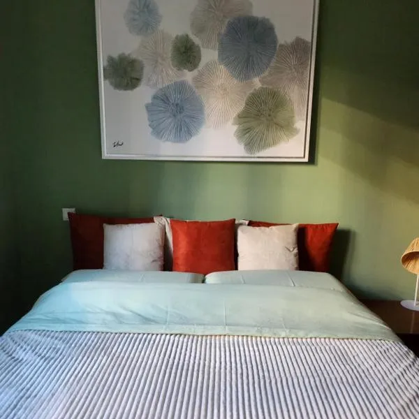 Art Dèco Milan apartment near Metro&Navigli, hotel en Milán