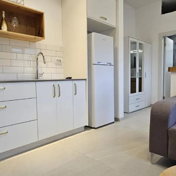 יובליי דניאל, hotel in Qiryat Shemona