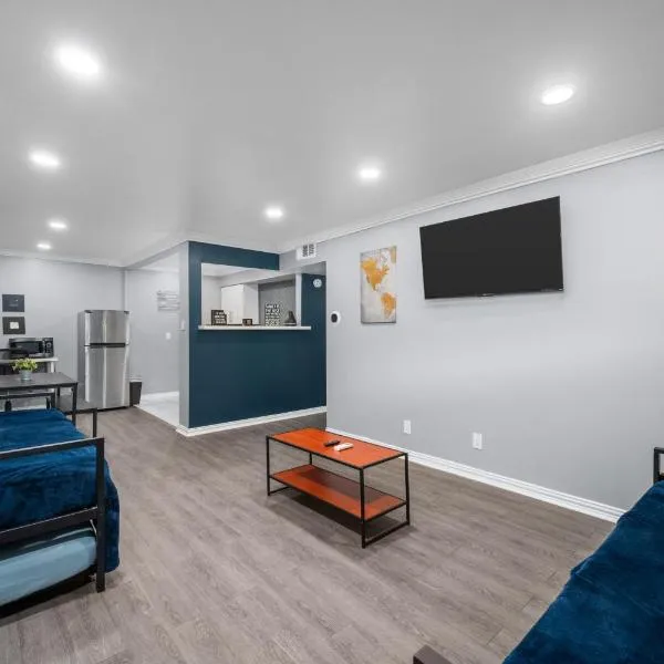 Chic 2BR Haven in Midtown - Prime Location，位于休斯顿的酒店