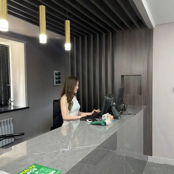 Silkway Deluxe 1, hotel in Semey