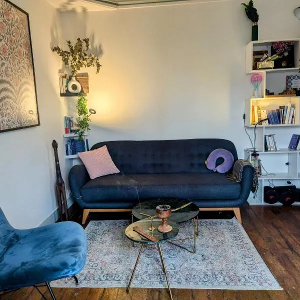 Lovely flat in Paris, hôtel à Paris