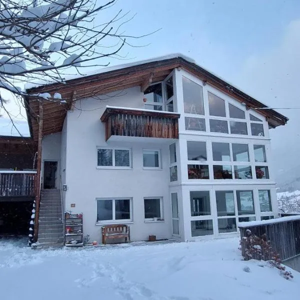 Haus Statz 48, hotel en Matrei am Brenner