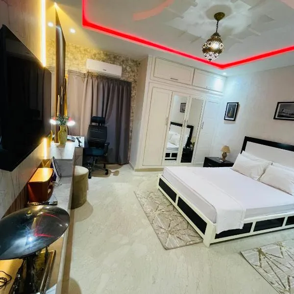 Entire Villa Garden Wi-Fi Near Beach, hotel in Agadir