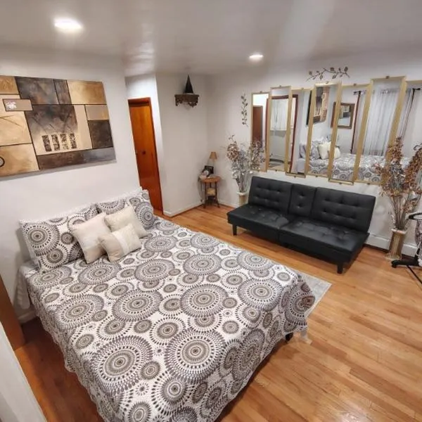 Cozy apartment with a scenic view, hotelli kohteessa Johnstown